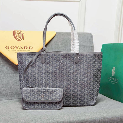 GOYARD 
NEW CAME 
GOOD QUALITY 
90 dhs❣️

Zain279
♥️♥️♥️