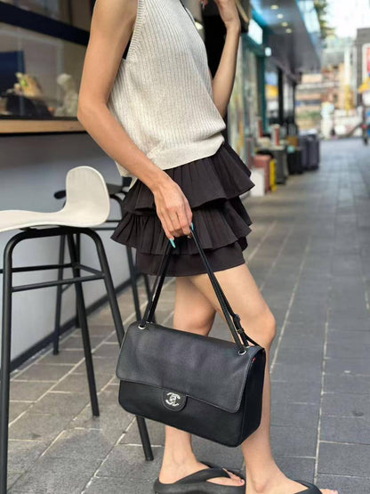 CHANEL 
COPY ONE
32cm 
220 dhs🇦🇪🇦🇪

Zain295
♥️♥️♥️