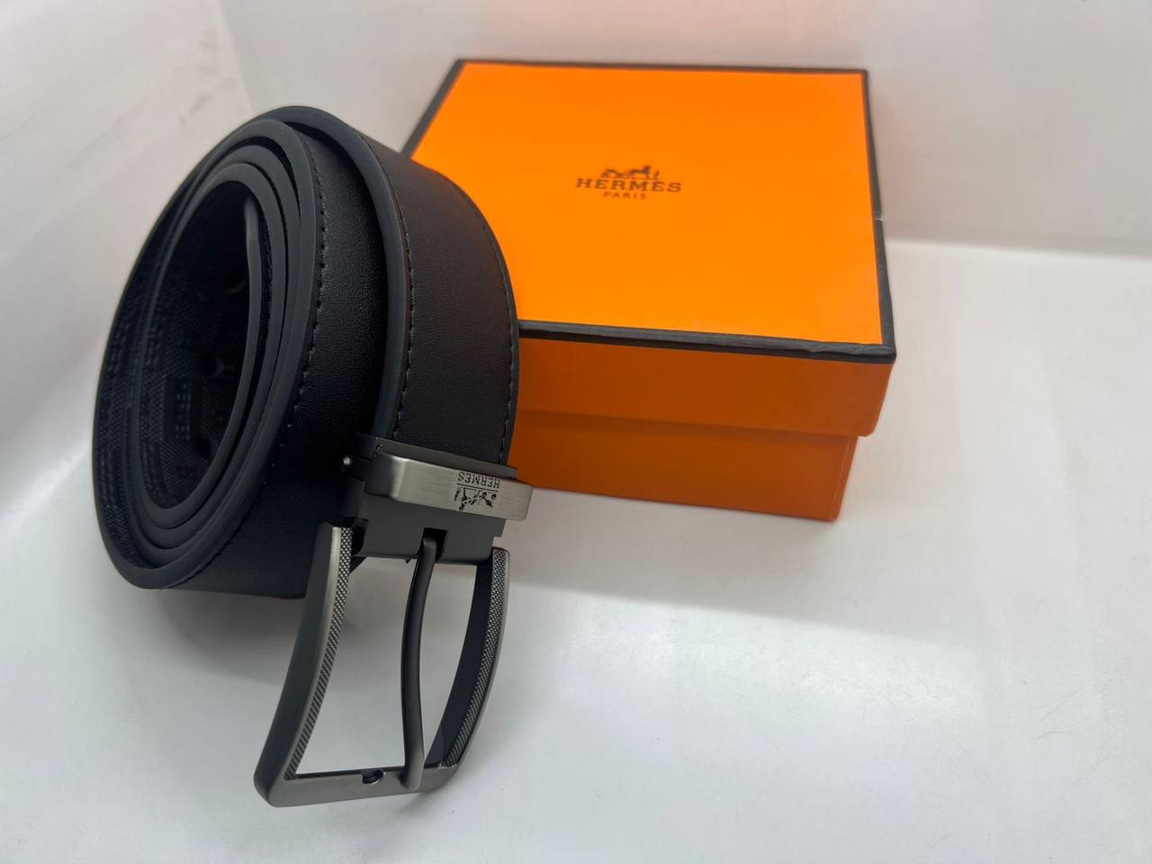 Belts
65 dhs✅

Zain182
♥️♥️♥️
