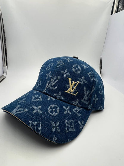LV
Caps 🧢
Really good quality 💯
40 dhs🪙🌨️

Zain273
♥️♥️♥️