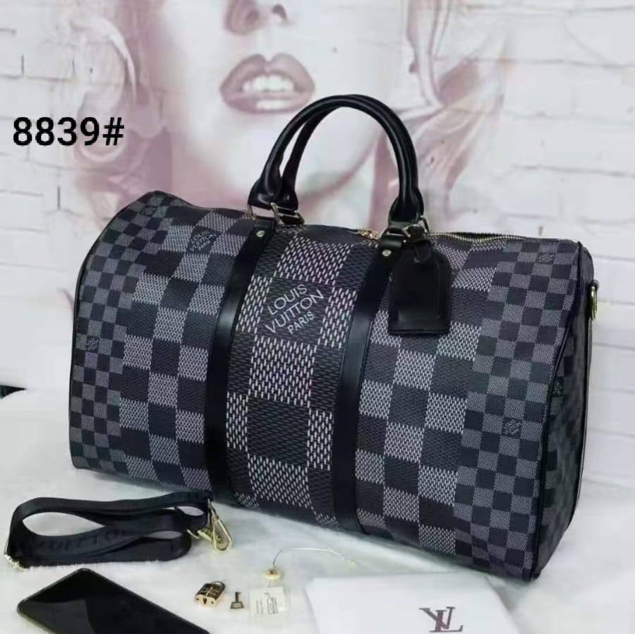 Travel Bags
120 dhs🇦🇪🇦🇪
size 50cm

Zain26
♥️♥️♥️