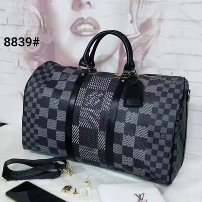 Travel Bags
120 dhs🇦🇪🇦🇪
size 50cm

Zain26
♥️♥️♥️