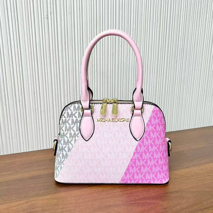 Michel Kors 
70 dhs🇦🇪🇦🇪🇦🇪

Zain232
♥️♥️♥️