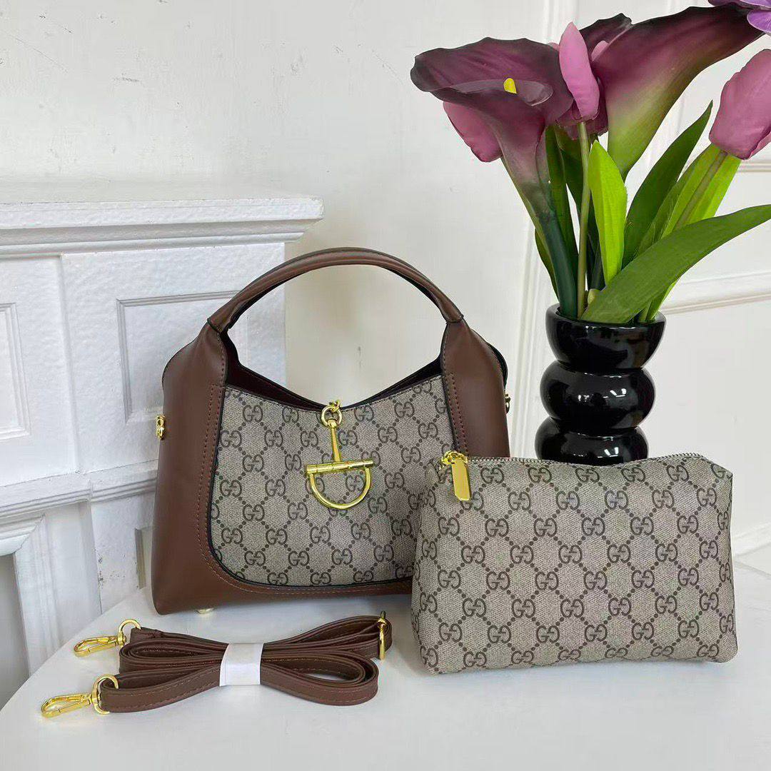 GUCCI
SIZE：26×19×9cm

95 dhs💓

Zain04
♥️♥️♥️
