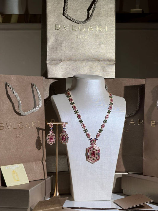 *BVlGARI*
New Collection 😍

Quality: Super Master 
Non -Tarnish color
* Necklace 
* ⁠Earrings
* ⁠For Price 👇 WTSP Text Zain 0568585901
* ⁠
* ⁠Zain268
♥️♥️♥️