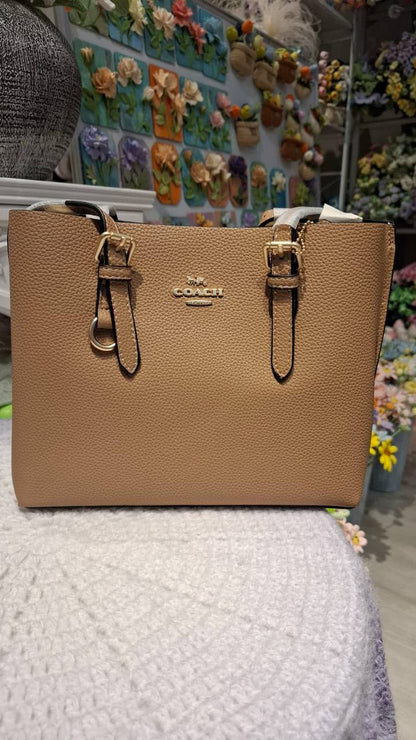 COACH MOLLY 25
25cm
110 dhs💓 

With box
🎁🎁🎁

Zain44
♥️♥️♥️
