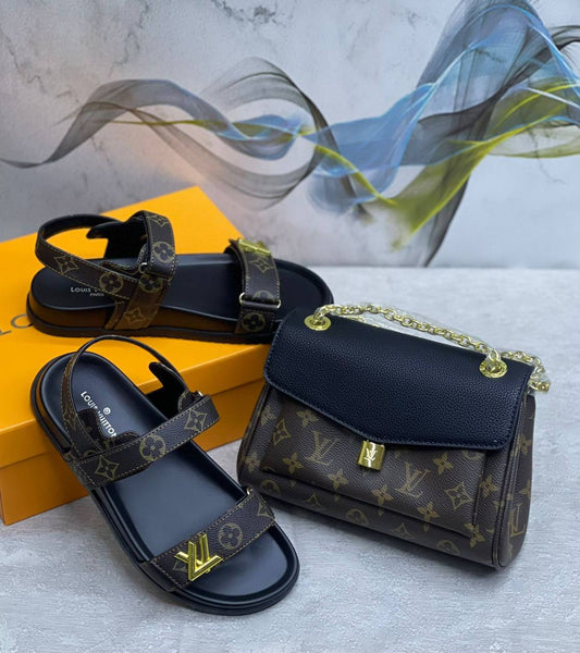 LV Set
195 dhs💓

size. 36 to 41

Zain175
♥️♥️♥️