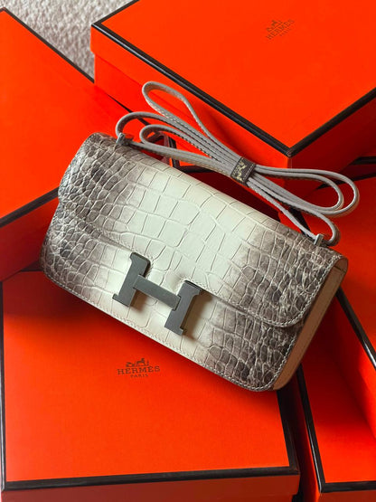 Hermes constance croc 23cm💥Master quality ✅with box📦
750 dhs✅

Zain51
♥️♥️♥️