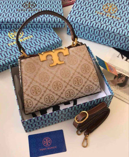 Tory Burch

with box
🎁🎁🎁

95 dhs🪙

Zain143
♥️♥️♥️