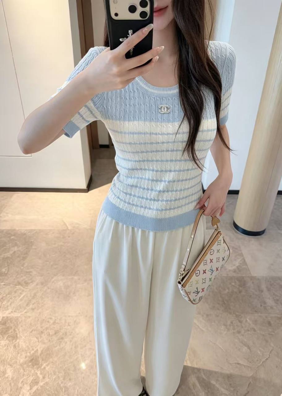 *New collections*                                                
CHANEL
*Super Master quality*
*Sizes: S M L XL* 
280 dhs✅

Zain308
♥️♥️♥️