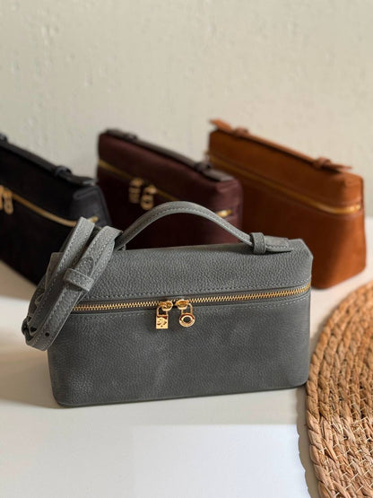 LORO PIANA
20cm
340 dhs🇦🇪🇦🇪
Top quality 
With box🎁

Zain167
♥️♥️♥️