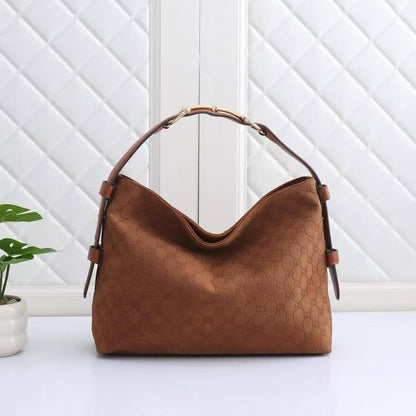 Gucci
SIZE  ………35CM 
120 dhs✅

Zain244
♥️♥️♥️