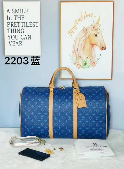LV 
Travel Bags
140 dhs✅ Glossy
130 dhs✅ Normal

Zain137
♥️♥️♥️