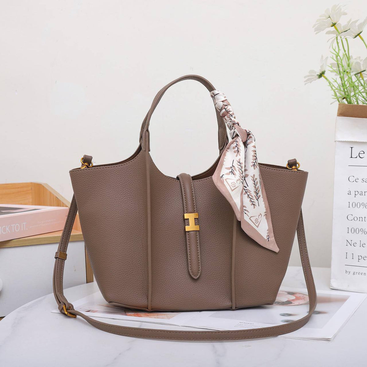 New arrived 

Hermes 

115 dhs🇦🇪🇦🇪

Size 27cm

Zain161
♥️♥️♥️