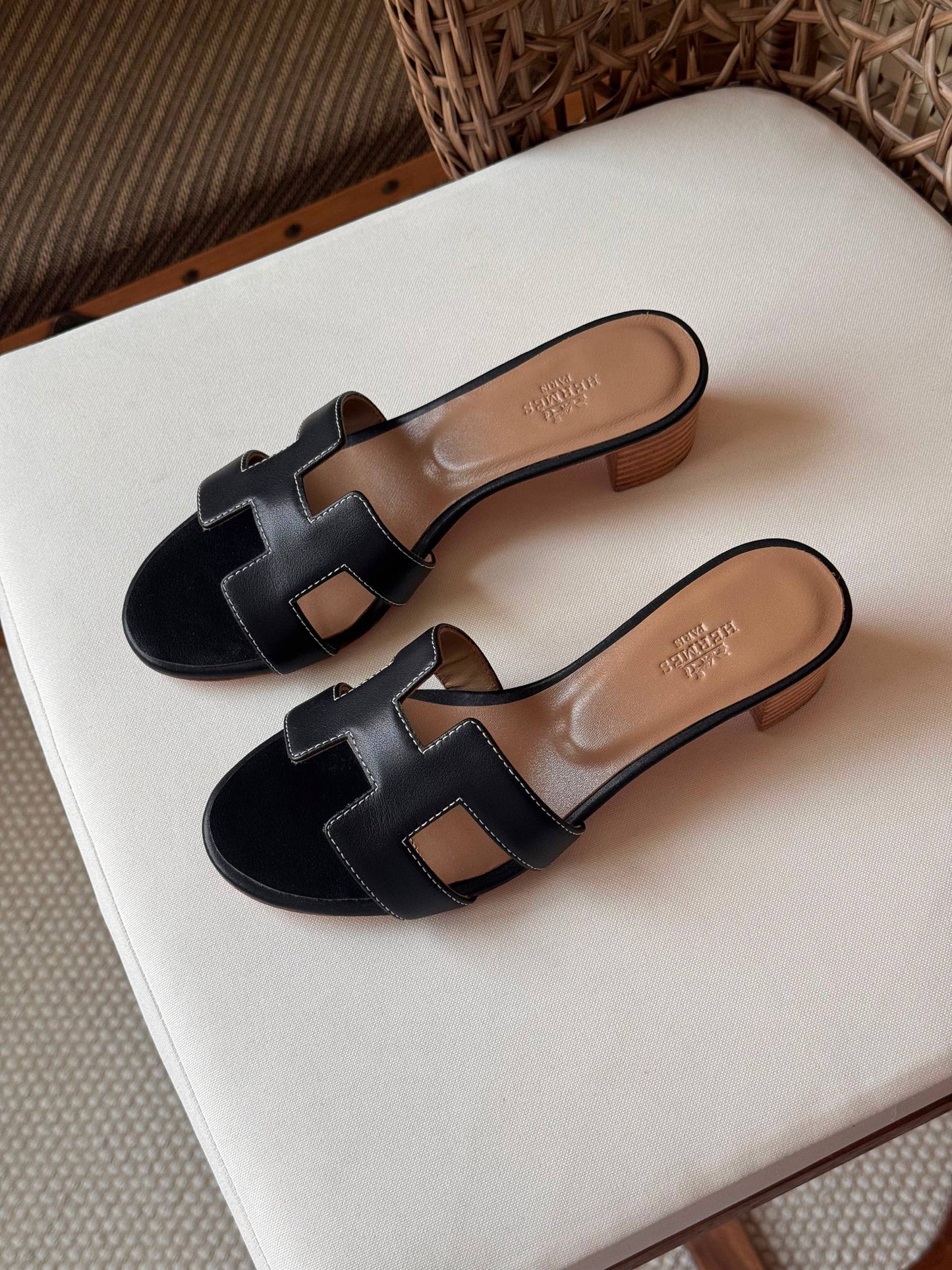 HERMES  
✨ Collection
👠 36–41
💎 Premium Quality
🔥 Super Master
450 dhs✅

Zain198
♥️♥️♥️