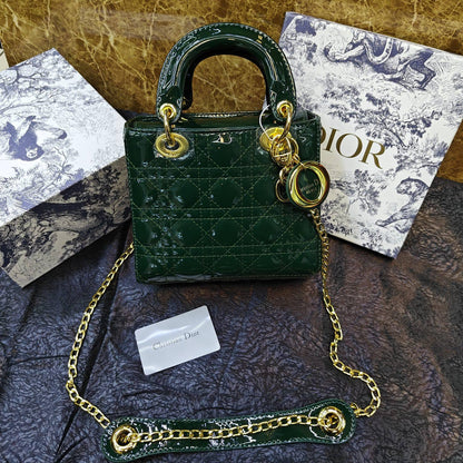 Dior 

Withbox

115 dhs🇦🇪🇦🇪

Zain325
♥️♥️♥️