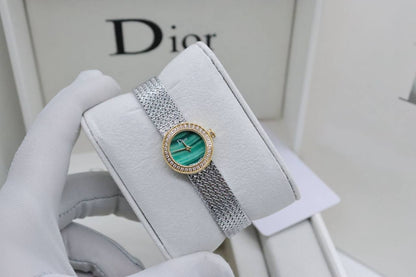 Dior Mini Size
Ladies Watch 
Good Quality
230 dhs💓

Zain33
♥️♥️♥️