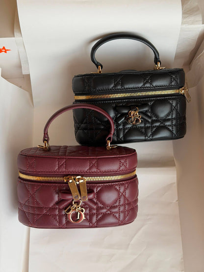 Dior

For Price 👇 WhatsApp✅
0568585901 
0507557372
0552275751 Owner Zain 👌

ZainETAG 4
♥️♥️♥️