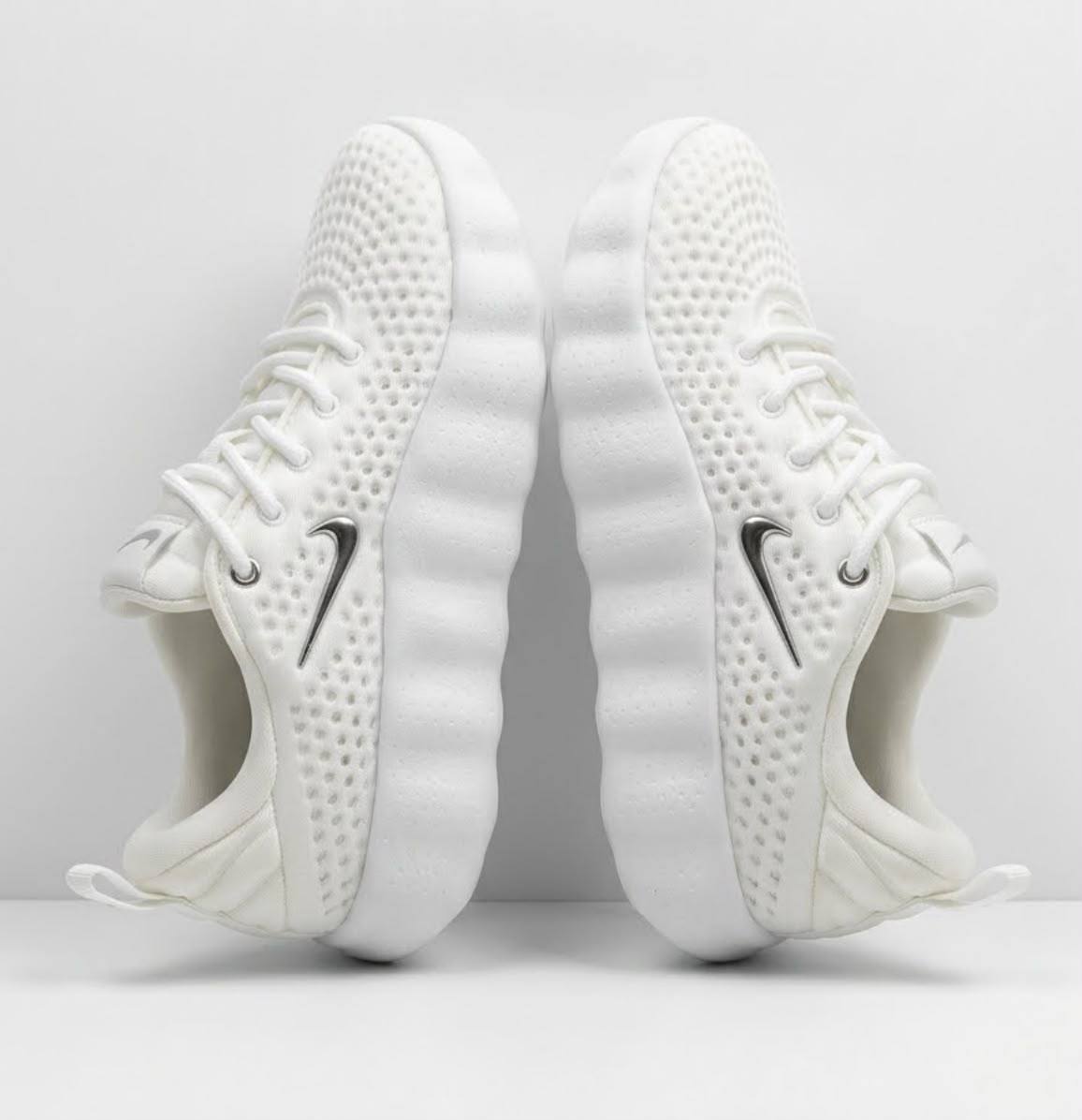 Nike
New 🆕 36 to 45 
170 dhs✅

Zain183
♥️♥️♥️