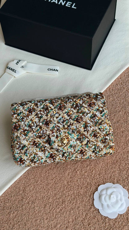 Chanel Limited Edition 🌈✨
Size : 20 Cm 
✨VIP QUALITY  ✨
With original Packing 🎁
For Price 👇 WhatsApp✅
0568585901 
0507557372
0552275751 Owner Zain 👌

Zain280
♥️♥️♥️