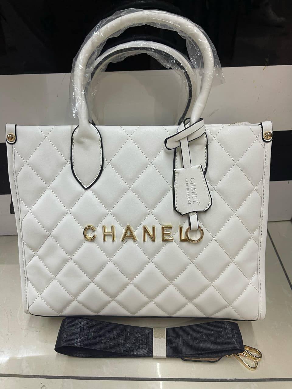 Chanel
70 dhs💓

Zain50
♥️♥️♥️