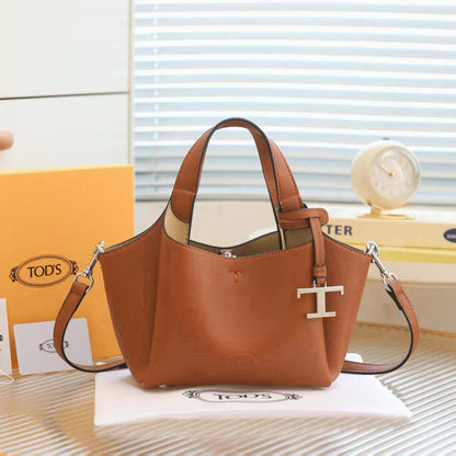 TODS 

90 dhs✅

with box
🎁🎁🎁

Zain90
♥️♥️♥️