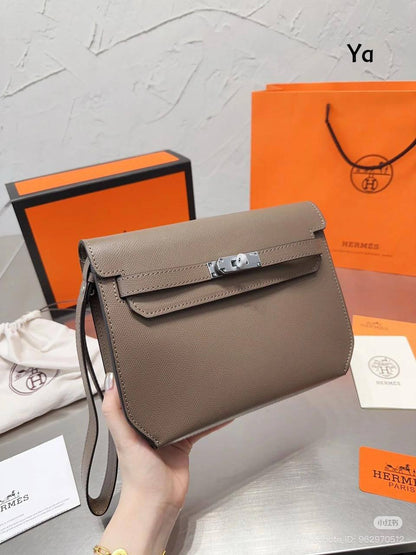 New Stock
Master +++ BAGS
For Price 👇 WTSP Text Zain 0568585901

Zain192
♥️♥️♥️