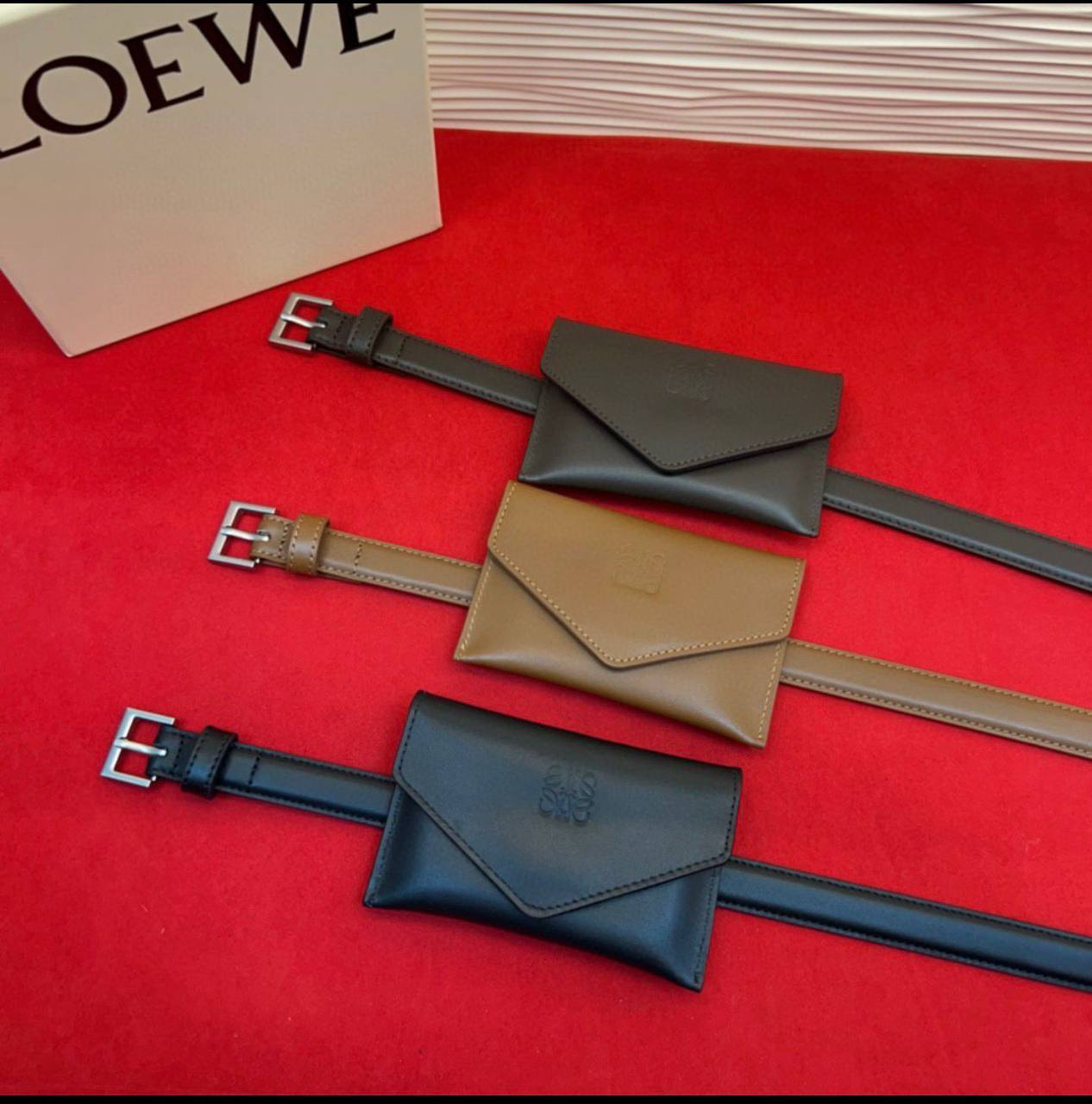 💜*New LOEWE*💜
💜*SUPER MASTER*💜
350 dhs🪙🌨️

Zain160
♥️♥️♥️