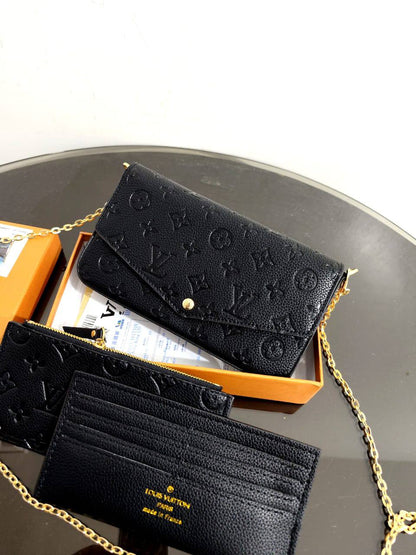 LV
75 dhs🇦🇪🇦🇪
high quality 
With box

Zain26
♥️♥️♥️