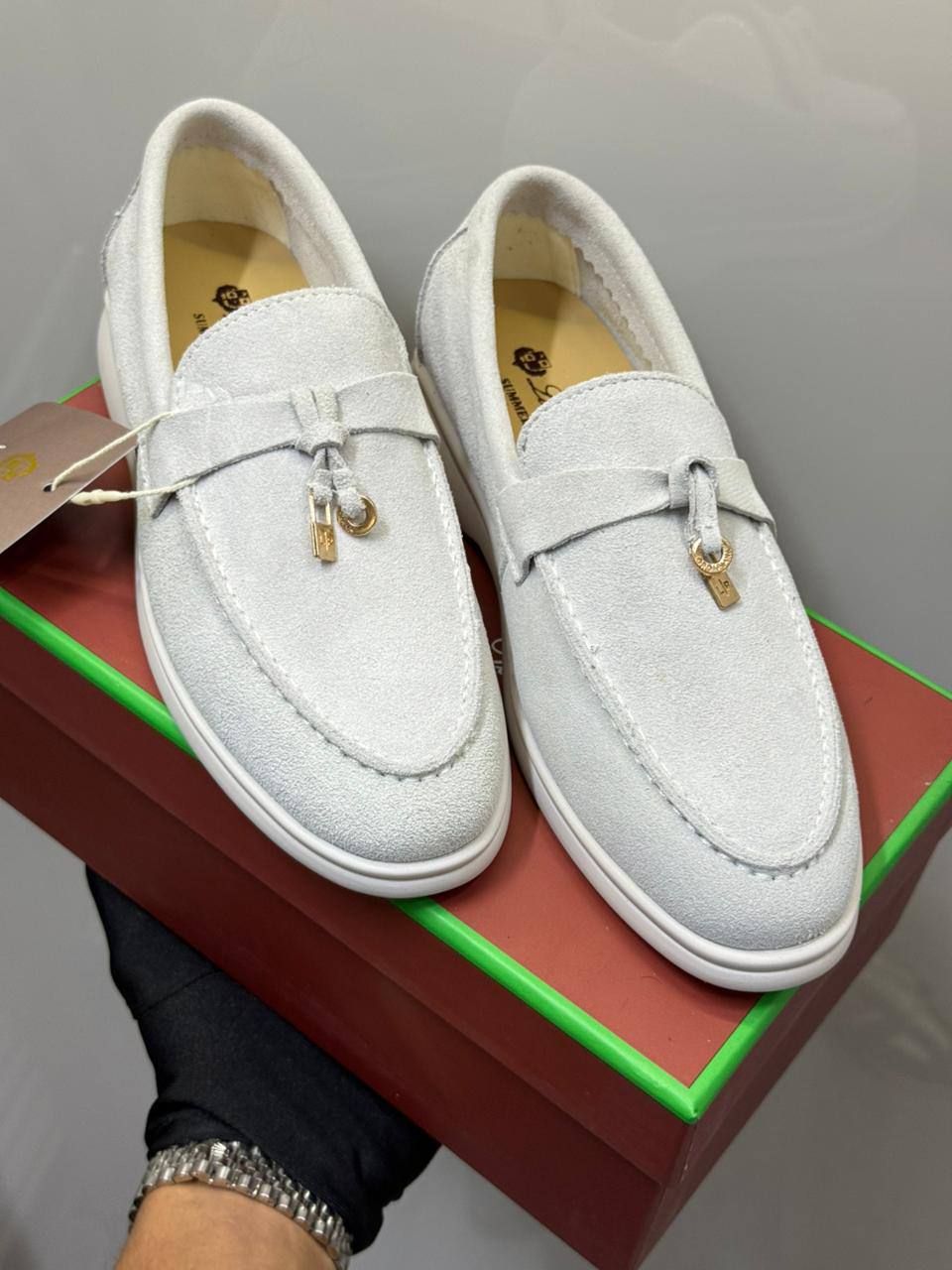 NEW CAME 
GOOD QUALITY 
LORO PIANA 
130 dhs🪙🌨️
Size 36 TO 41

Zain40
♥️♥️♥️