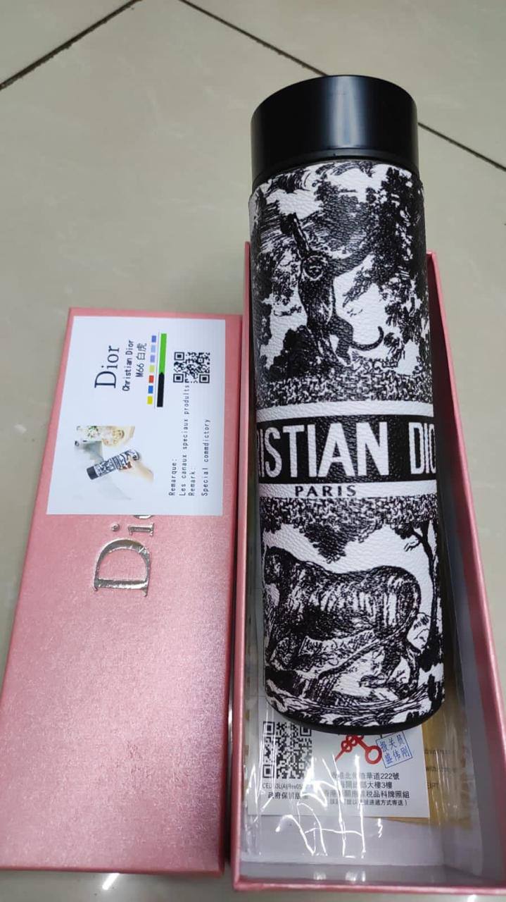 🌈 Brand Coffee vacuum Cup 
Good quality 
size : 20 * 6 cm
40 dhs🪙🌨️

Zain115
♥️♥️♥️