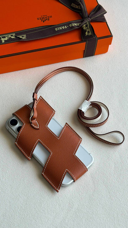 HERMES MOBILE BAG

*Super master quality*
*with complete packing*🎁

550 dhs✅

Zain280
♥️♥️♥️