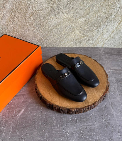HERMES 
SuperMaster Quality 💯
450 dhs🇦🇪🇦🇪
Size: 36-41 💥

Zain171
♥️♥️♥️