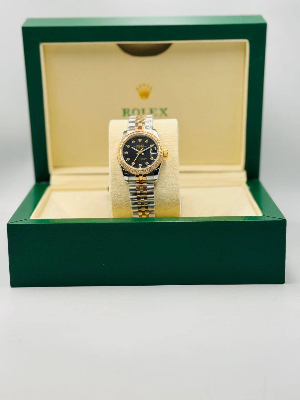 Rolex Ladies 
master quality
190 dhs🪙🌨️

Zain08
♥️♥️♥️