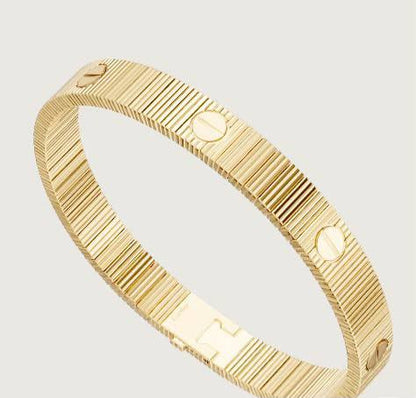 Cartier ❤️‍🔥
Size 16,17,18,19
Bracelet 🦋
Master quality 👀
With normal boxes 📦 
120 dhs🇦🇪🇦🇪

With master box 🗃️ 
200 dhs🇦🇪🇦🇪

Zain216
♥️♥️♥️