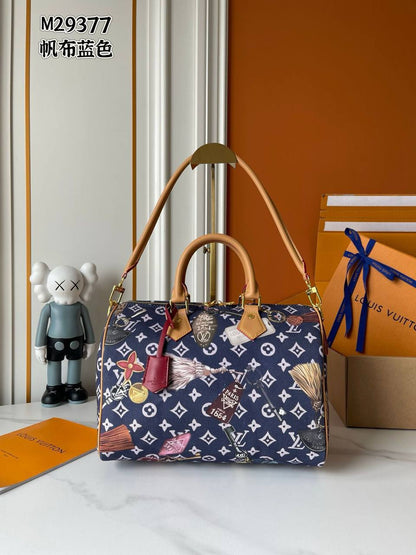 LV
Master
Size30cm  
240 dhs✅

Zain114
♥️♥️♥️