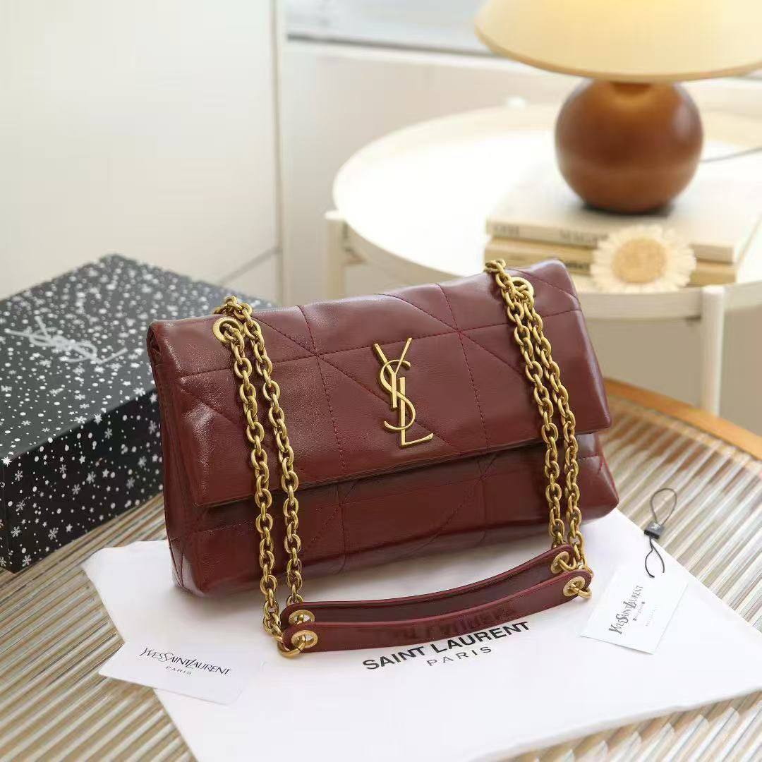 YSL
SIZE:L28*W8*H16.5cm
95 dhs✅

with box
🎁🎁🎁

Zain72
♥️♥️♥️
