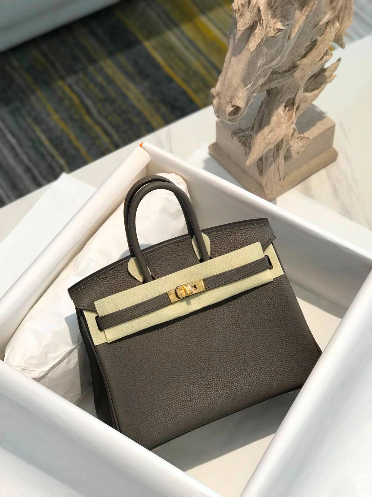 Hermes new collection 💕💯
Hand made 💯❤️
With full packing 📦🎀
For Price 👇 WhatsApp✅
0568585901 
0507557372
0552275751 Owner Zain 👌

Zain252
♥️♥️♥️