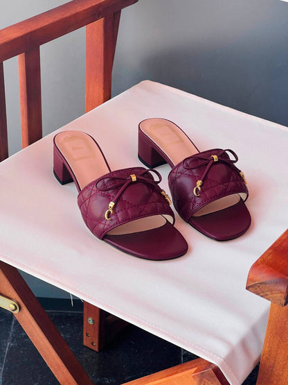 DIOR
Size 36-41
_Super master high quality_🪡
450 dhs🇦🇪🇦🇪

Zain176
♥️♥️♥️