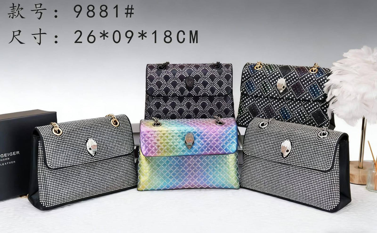 Aigner

115 dhs🇦🇪🇦🇪
Have box

Zain07
♥️♥️♥️