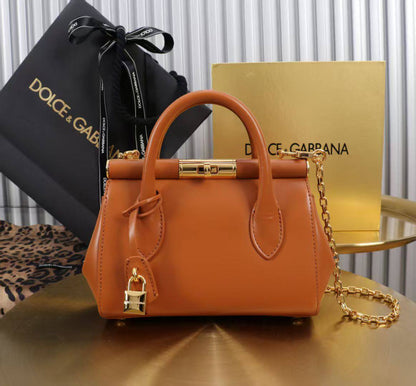 D&G
Super Master Quality
AAA+
For Price 👇 WTSP Text Zain 0568585901
0507557372
0544061607

Zain274
♥️♥️♥️
