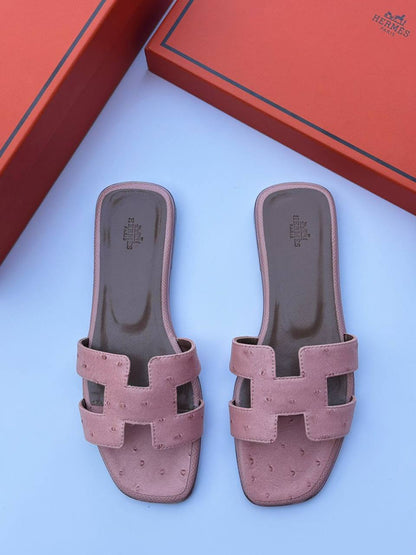 Hermes
High Quality
100 dhs🪙🌨️
Size 36-42

Zain55
♥️♥️♥️