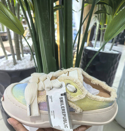 Ladies Fashion Shoes
65 dhs✅
size,35….43
💓💓

Zain161
❣️❣️❣️