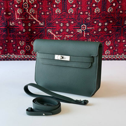 Hermes

For Price 👇 WhatsApp✅
0568585901 
0507557372
0552275751 Owner Zain 👌

Zain320
♥️♥️♥️
