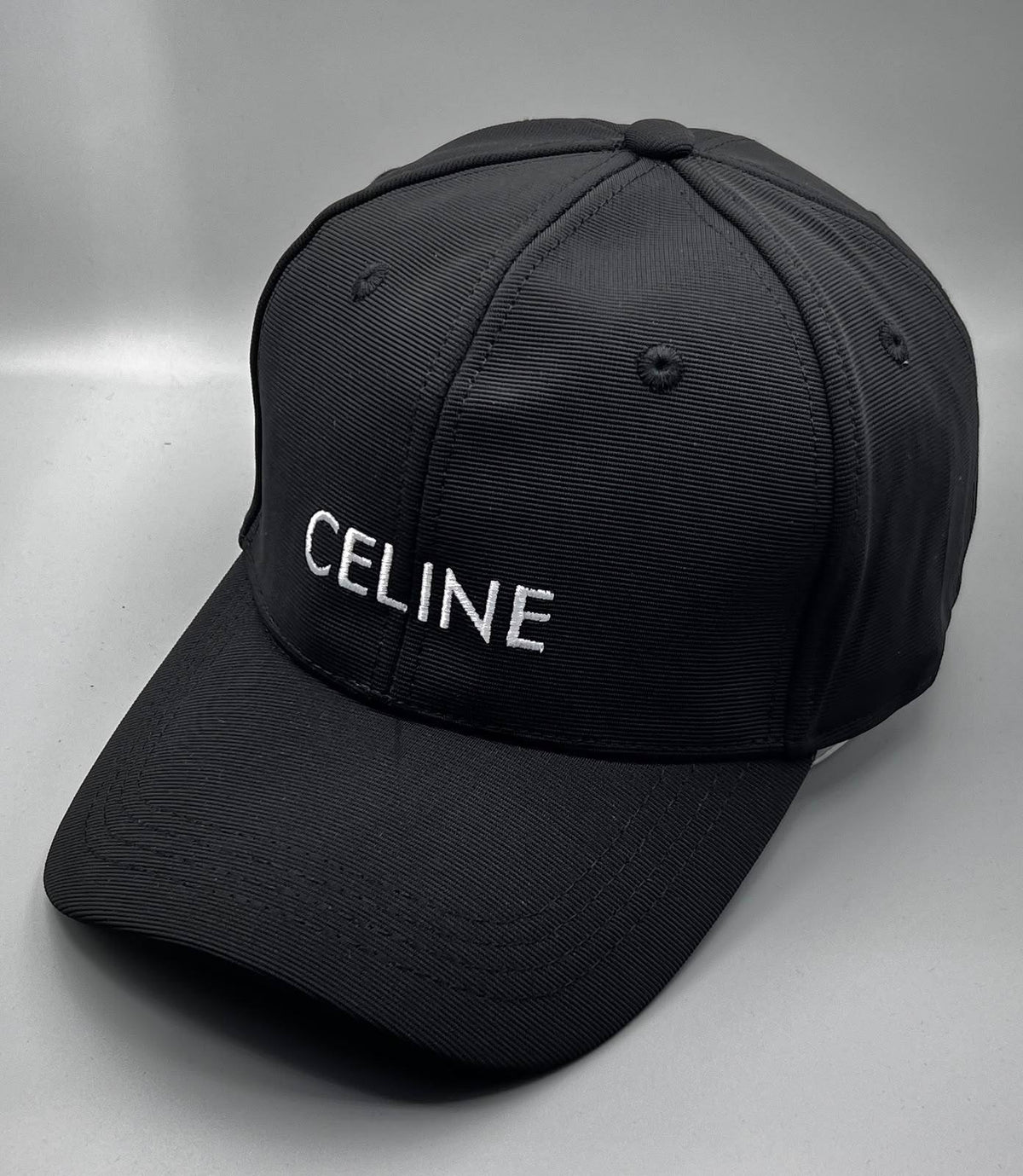 Caps

Gucci
LA
Balenciaga
Versace 
Balman
Dior
Dakley
Tommy


35 dhs🇦🇪🇦🇪

Zain182
♥️♥️♥️