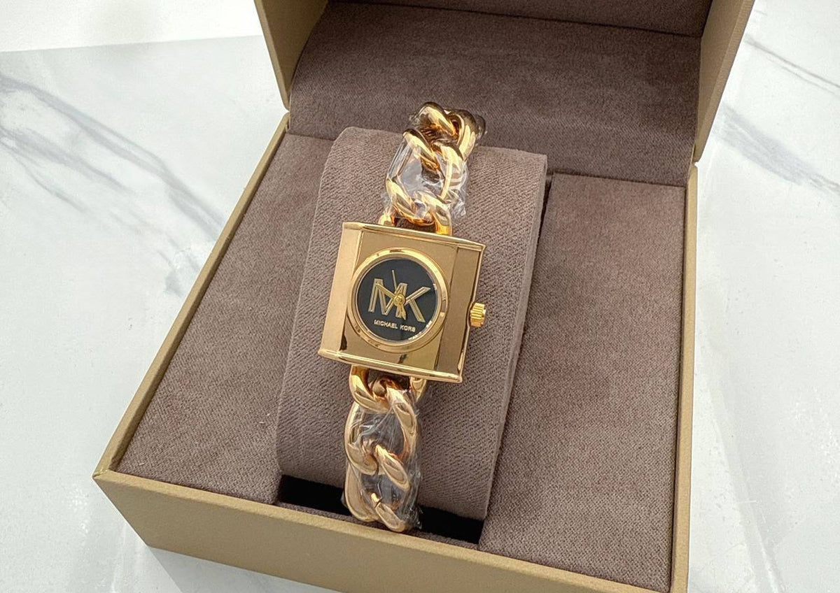Mk ladies 

1 ps
45 dhs🇦🇪🇦🇪

Zain45
♥️♥️♥️