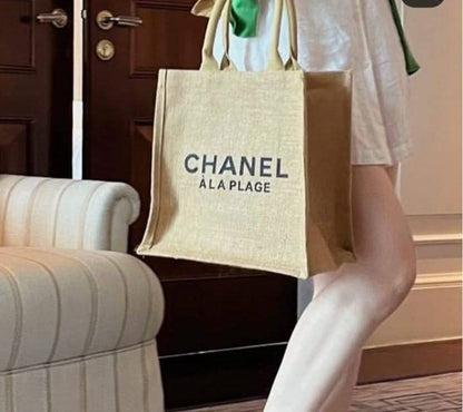 Chanel
95 dhs✅
size:31/30/15

Zain07
♥️♥️♥️