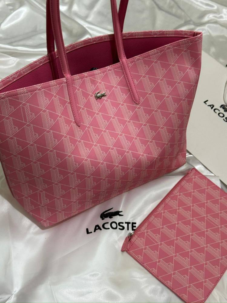 Lacoste
85 dhs✅ 

Zain72
♥️♥️♥️
