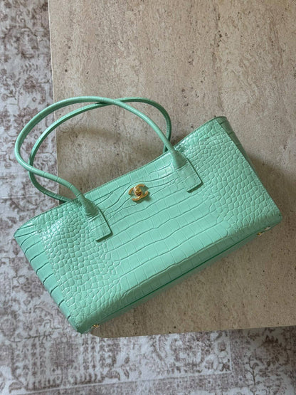 CHANEL💫
Super Master Quality ⚡️
Crocodile 🐊

For Price 👇 WhatsApp✅
0568585901 
0507557372
0552275751 Owner Zain 👌

Zain321
♥️♥️♥️