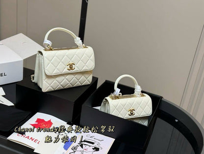 Chanel

Small 300 dhs🇦🇪🇦🇪

big 320 dhs🇦🇪🇦🇪

Zain10
♥️♥️♥️